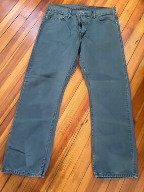 514 Levi's Men's Straight Jeans in gray
